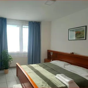 Appartement Compact, Wel Enaf For 3 The Flat In Antwerpen